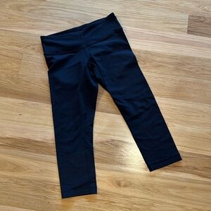 Lululemon capri black leggings wunder train